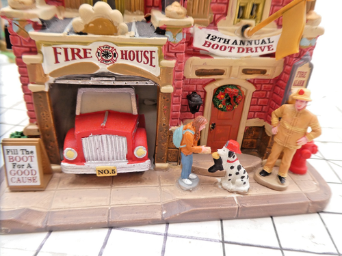 Lemax FIRE HOUSE station ENGINE NO.5 ANNUAL BOOT DRIVE Christmas lighted - Picture 21 of 22