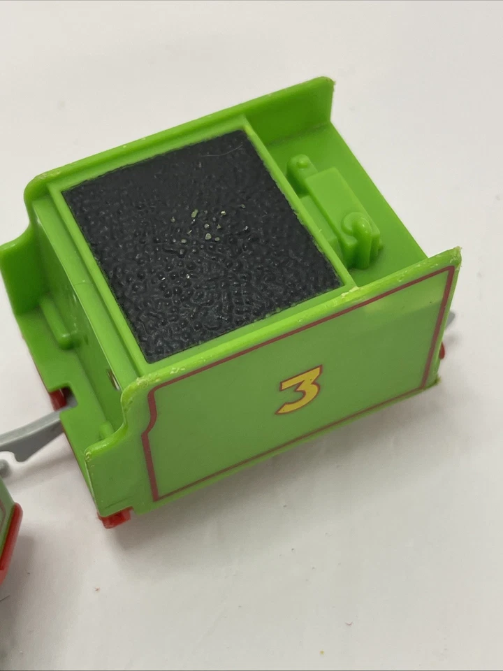 Thomas & Friends Henry Trackmaster Motorized Train Engine 2013 Tested Works - Image 3 of 4