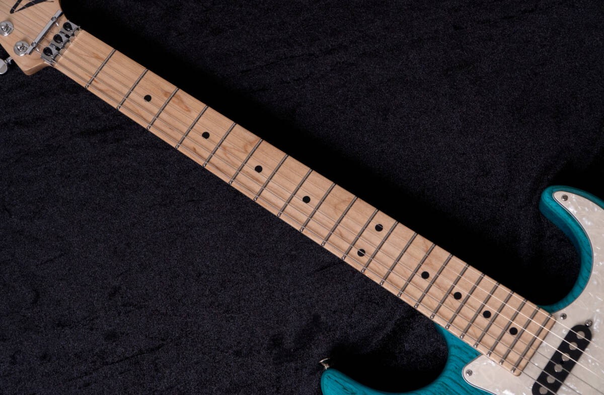 Tom Anderson The Classic Bora Bora Blue Electric Guitar Used