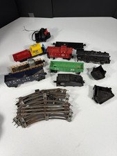 Vintage Lionel O Gauge Train Lot 8902 Engine 9341 Caboose + 10 Track Untested