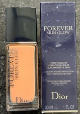 Dior forever skin glow 24H wear skincaring Foundation 4WP WARM PEACH/GLOW 30 ml