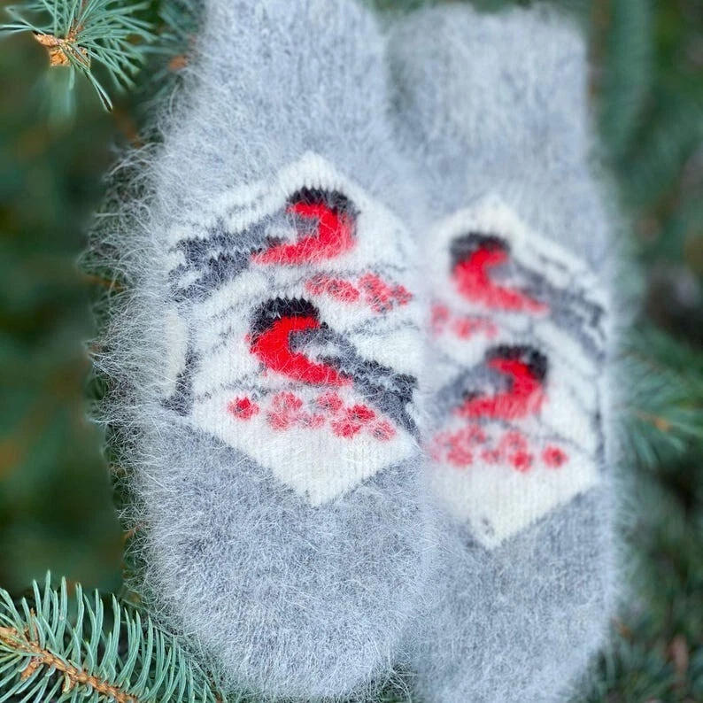 Womens Angora Warm Winter Mittens | Knitted Mittens 100% Natural Angora wool - Image 4 of 4