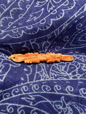Intricately Carved Red Spondylous Crocodile. Handmade Mead Corp. Ohio collectors
