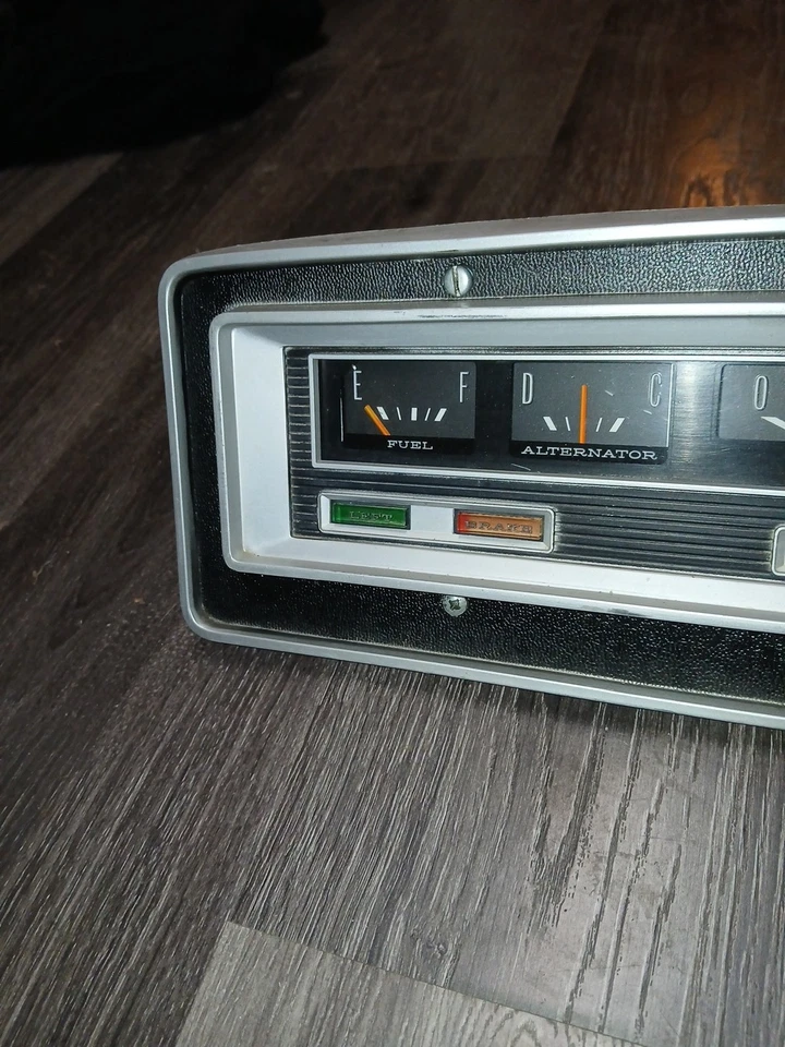 1969 69 1970 70 71 Dodge D100 D200 D300 Truck Speedometer Instrument Cluster - Image 2 of 4