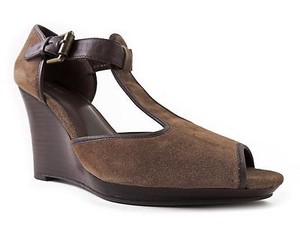 9 west wedges