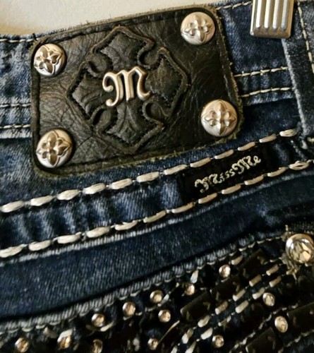 Miss Me Boot Cut Jeans Rhinestone Embellished Flap Pockets Size 28x30 - Picture 3 of 7