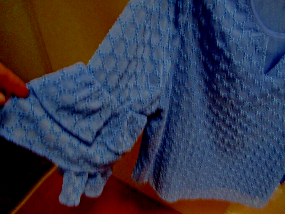 LADIES TOP SIZE 14 UNWORN TABLE EIGHT LINED THE FIRST PHOTO IS THE