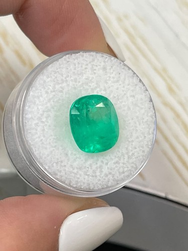 5.07 Carat 11x10.5 Green Natural Loose Colombian Emerald-Cushion Cut - Picture 5 of 10