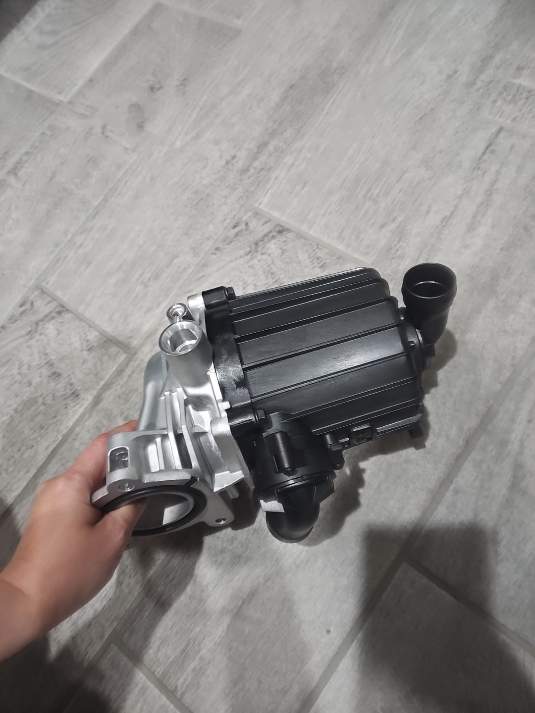 BRAND 2011-2014 Volvo D11 Oil Separator | 21679517 | OEM | With