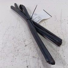 Ford Fiesta Door Glass Window Seal Rubber Left Driver Front 2014 2015 2016 2017