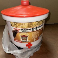 New Farm Innovators Heated Chicken Waterer Poultry Drinker 2 Gallon HB-60P 60W