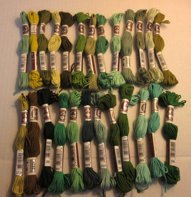 25 Piece Lot DMC 4 Floss Thread Greens Cotton Coton Retors Mat Tapisserie 10m
