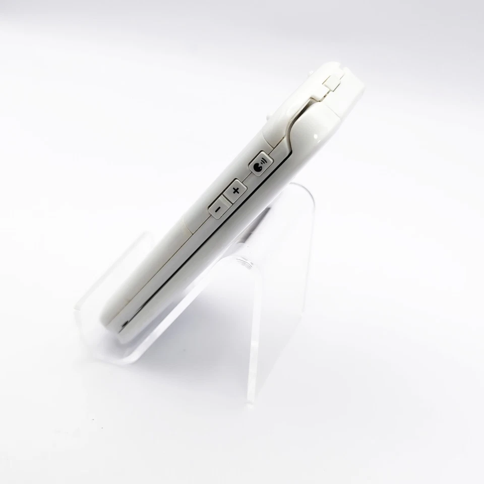 NTT docomo F-08C White Japanese Flip phone Garakei Cell phone JP used - Image 4 of 4