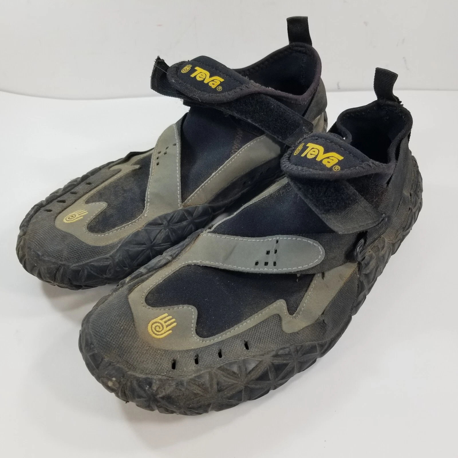 Teva Hydro Water Shoes 6626 Grey Men's Size 7 Womens Size 8.5
Opens in a new window or tab