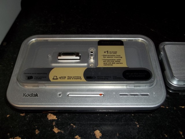 KODAK EasyShare Camera Dock 6000 & Kodak Camera Dock 2 with extras | eBay