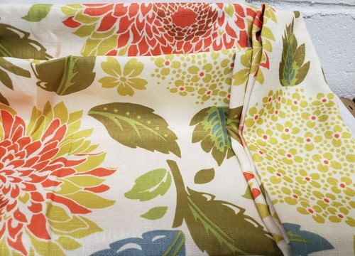Printed Fabric Tablecloth 60" Round, HARVEST,AUTUMN BLOOM FLOWERS & LEAVES, CE - Picture 6 of 10