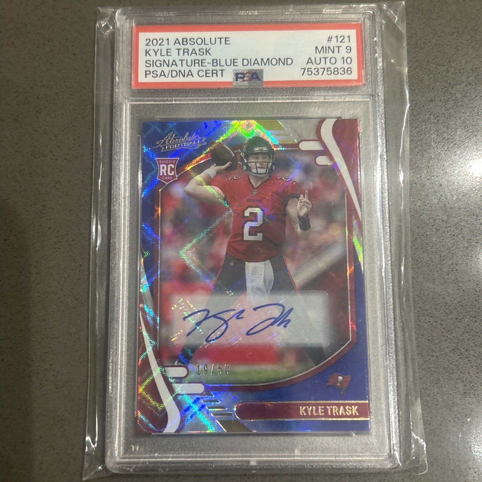 Kyle Trask Panini Absolute #121 Signature-Blue Diamond