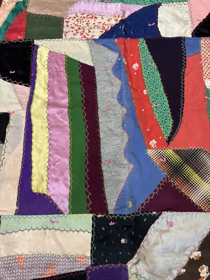 Beautiful Vintage Hand Made Embroidered Crazy Quilt with Pink Satin Back - Image 3 of 4