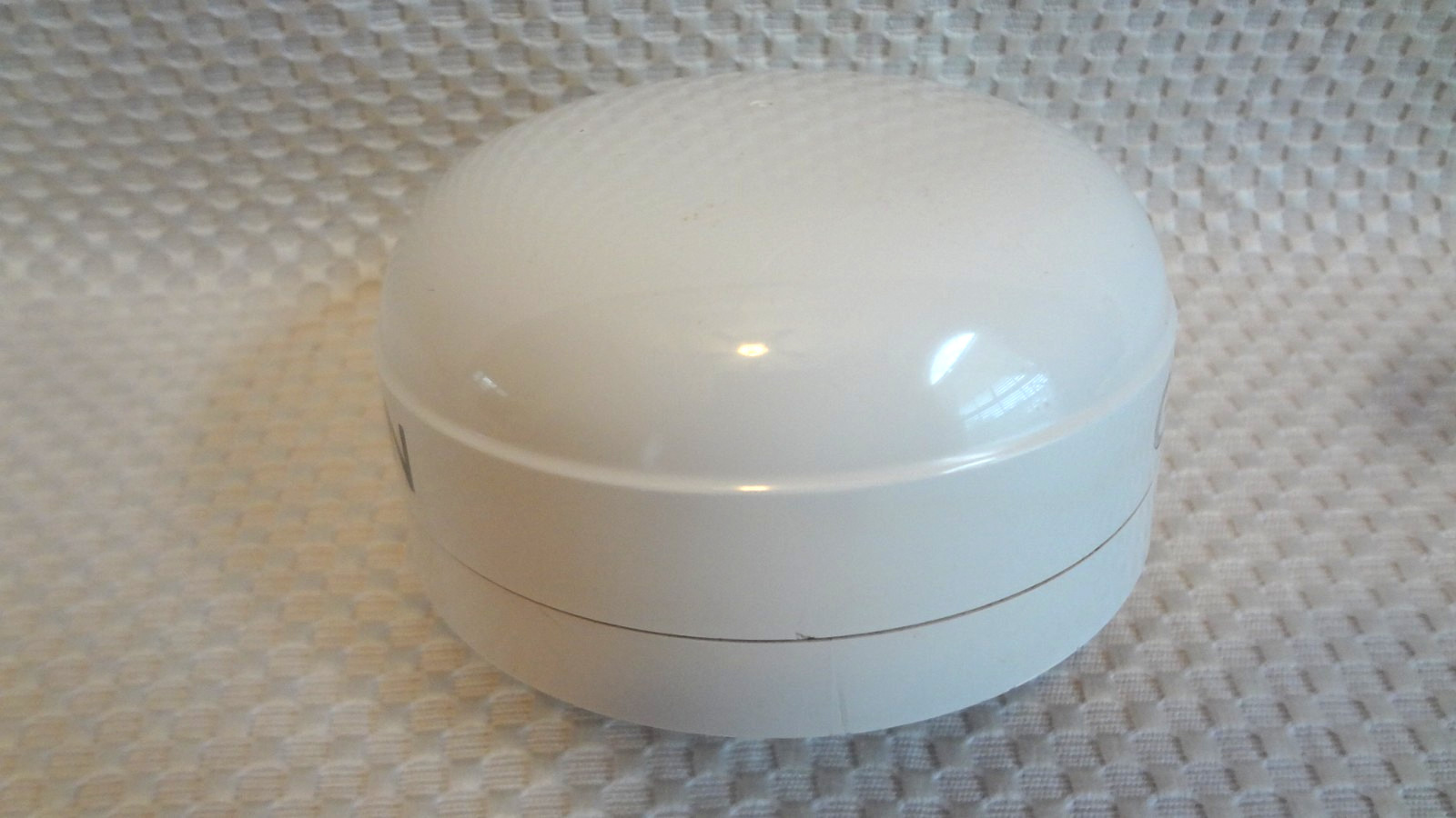 Garmin GPS-17X NMEA 2000 N2k GPS Puck Antenna Sensor w/ Underdeck Mount