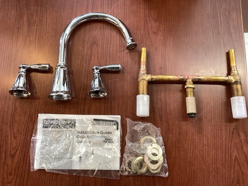 NEW MOEN 86924 Banbury 2-Handle Deck-Mount Roman Tub Faucet Chrome W/Valve B162