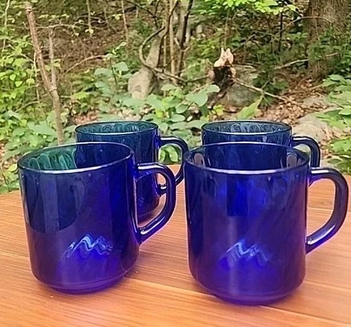 VTG Arcoroc Coffee Mug Swirl Cobalt Blue Glass Made in France Set of 4
