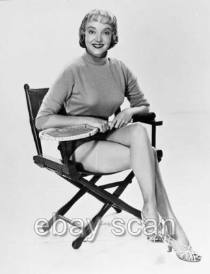 CAROLYN JONES LEGGY CHEESECAKE 8X10 PHOTO 3 | eBay