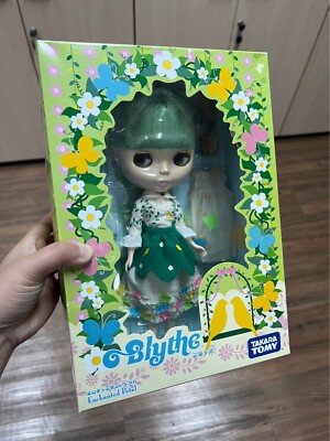 Neo Blythe Enchanted Petal Fashion Doll Takara Tomy Hasbro Field