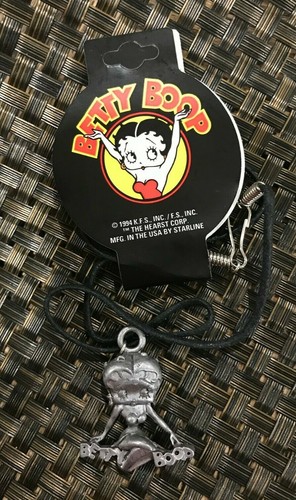 VINTAGE 1994 K.F.S. COLLANA CIONDOLO DA COLLEZIONE BETTY BOOP RARA L@@K NUOVA C - Foto 1 di 3