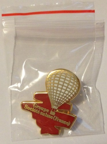 PIN'S CHIVAS REGAL WHISKY - SIGNÉ ARTHUS BERTRAND / EXCELLENT ETAT