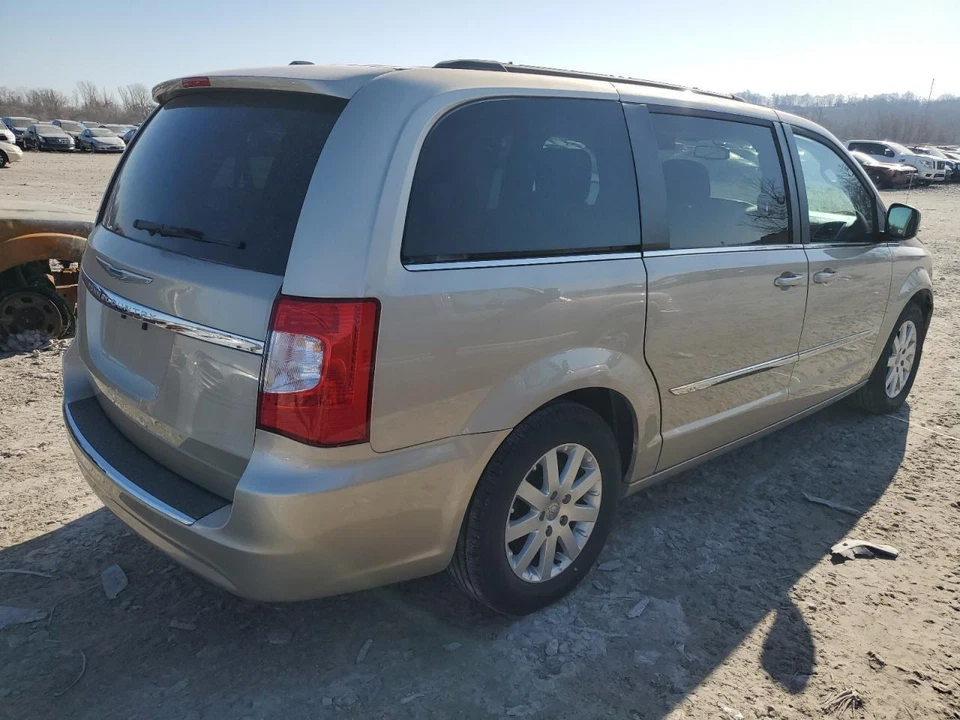 Used Speedometer Gauge fits: 2015 Chrysler Town & country cluster 120 MPH w/vehi - Image 4 of 4