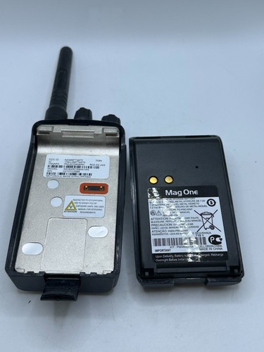 Motorola MagOne BPR40 UHF 16 canaux 450-470 Mhz - Photo 7/8