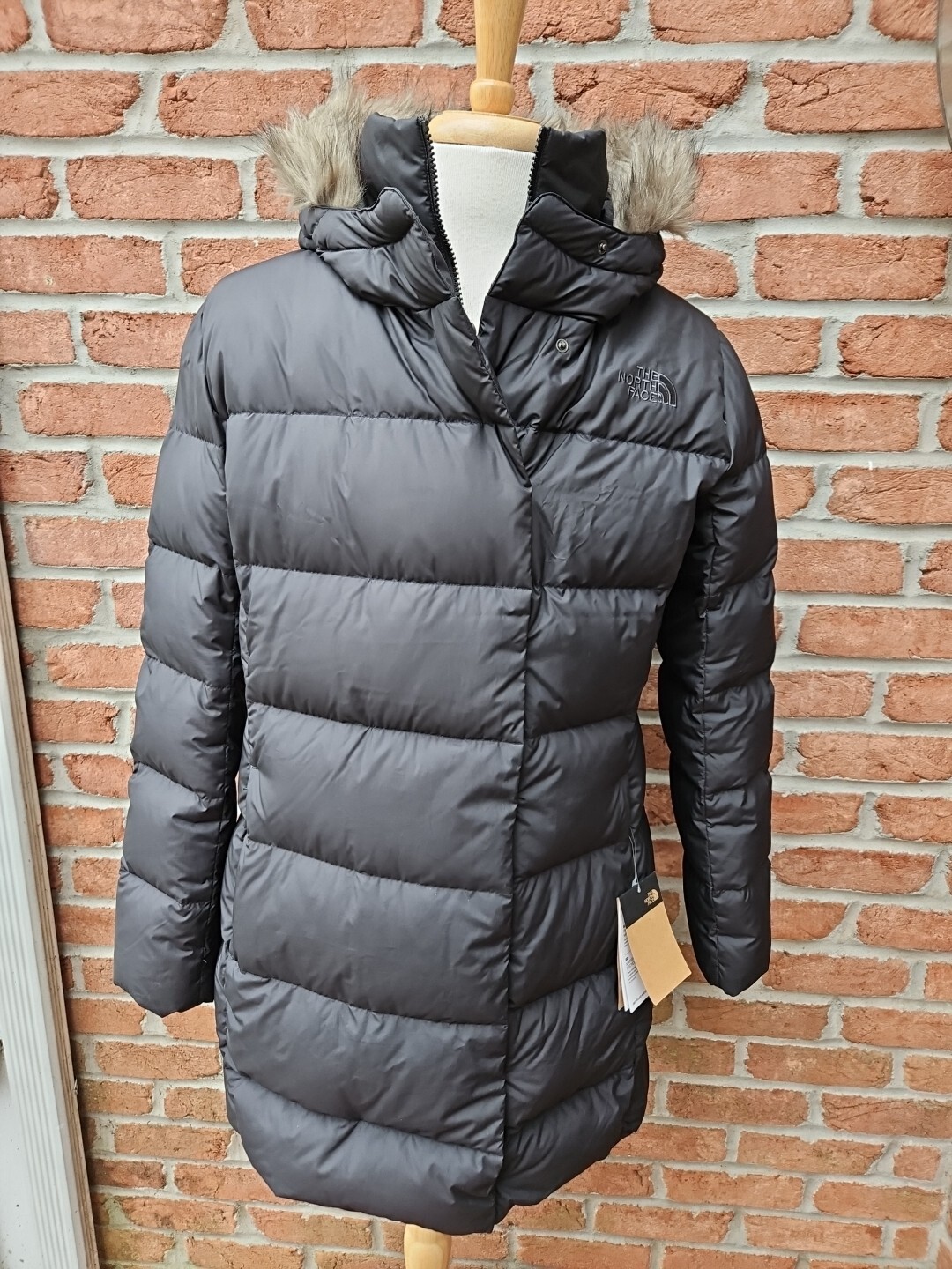 The North Face Womens XXL New Dealio Down Parka. Black