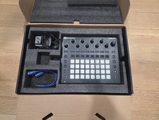 Novation Circuit NOVSYNTH04 Groove Sampler Synth Pad w/ Box