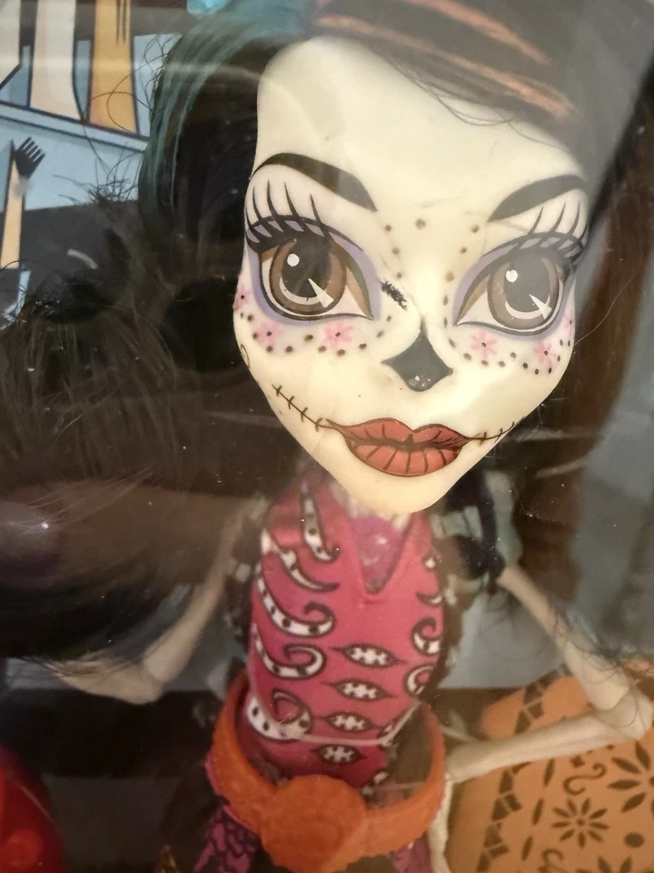 Monster High- Skelita Calaveras Art Class- RARE 2013 New In Box BDF14 - Image 4 of 4