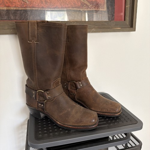 Frye Harness Boots Womens 8 M Brown Oiled Leather and Cedar Wood Boot Trees