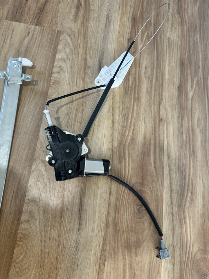 Power Window Regulator Front Left for Nissan Titan 2004-2015 / Armada 2005-2015 - Image 2 of 3