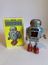 SPARK ROBOT JMT 52 MECHANICAL ROBOT WALKING ROBOT SPACEMAN SPACE TOY Box Works