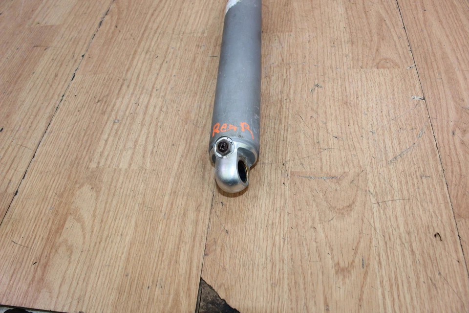 Ski-Doo Summit X 800R XM 2015 suspensión trasera deslizamiento/amortiguador trasero 21,5" Foto 3 de 4