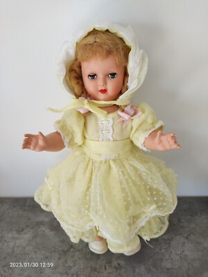 Poupée Ancienne Gégé De 45 Cm - Jolie Tenue D'époque