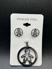 New Set of Stainless-Steel Pendant with Earrings for Womens