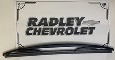 NEW GM OEM 04-05 ENVOY XUV REAR WIPER- WIPER BLADE GENERAL MOTORS GMC 19239592