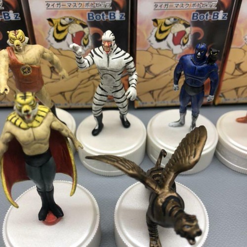 12 Figure Gasha Gashapon L'UOMO TIGRE TIGER MAN MASK BOTTLE CAP Bot-Biz Runa' jp - Foto 4 di 12
