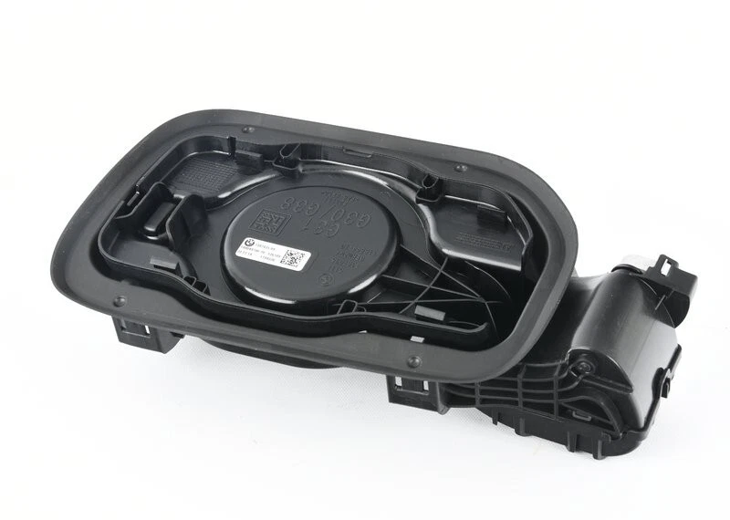 Genuine BMW G30 G38 530e 530eX 530Le Cover Housing Charging Socket 