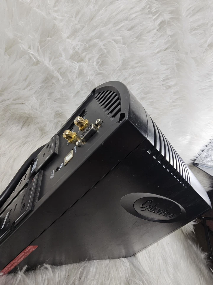 CYBER POWER 900VA 8-Outlet UNINTERRUPTABLE Power - Image 2 of 4