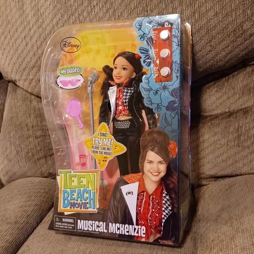 Disney Teen Beach Movie Musical McKenzie Doll With Batteries NEW - Picture 9 of 9