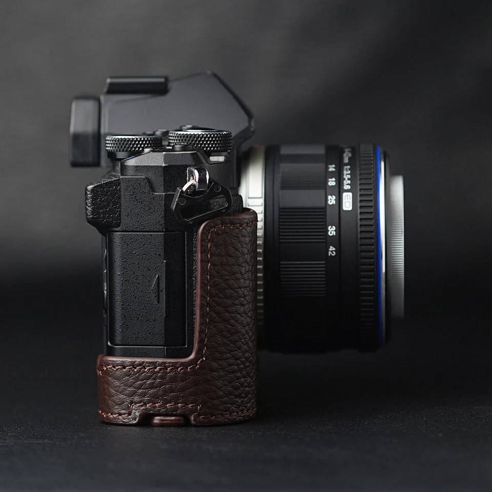 Funda para Olympus OM-D E-M5 II Cuero Genuino Real Media Cámara Estuche Bolsa Cubierta Foto 4 de 4