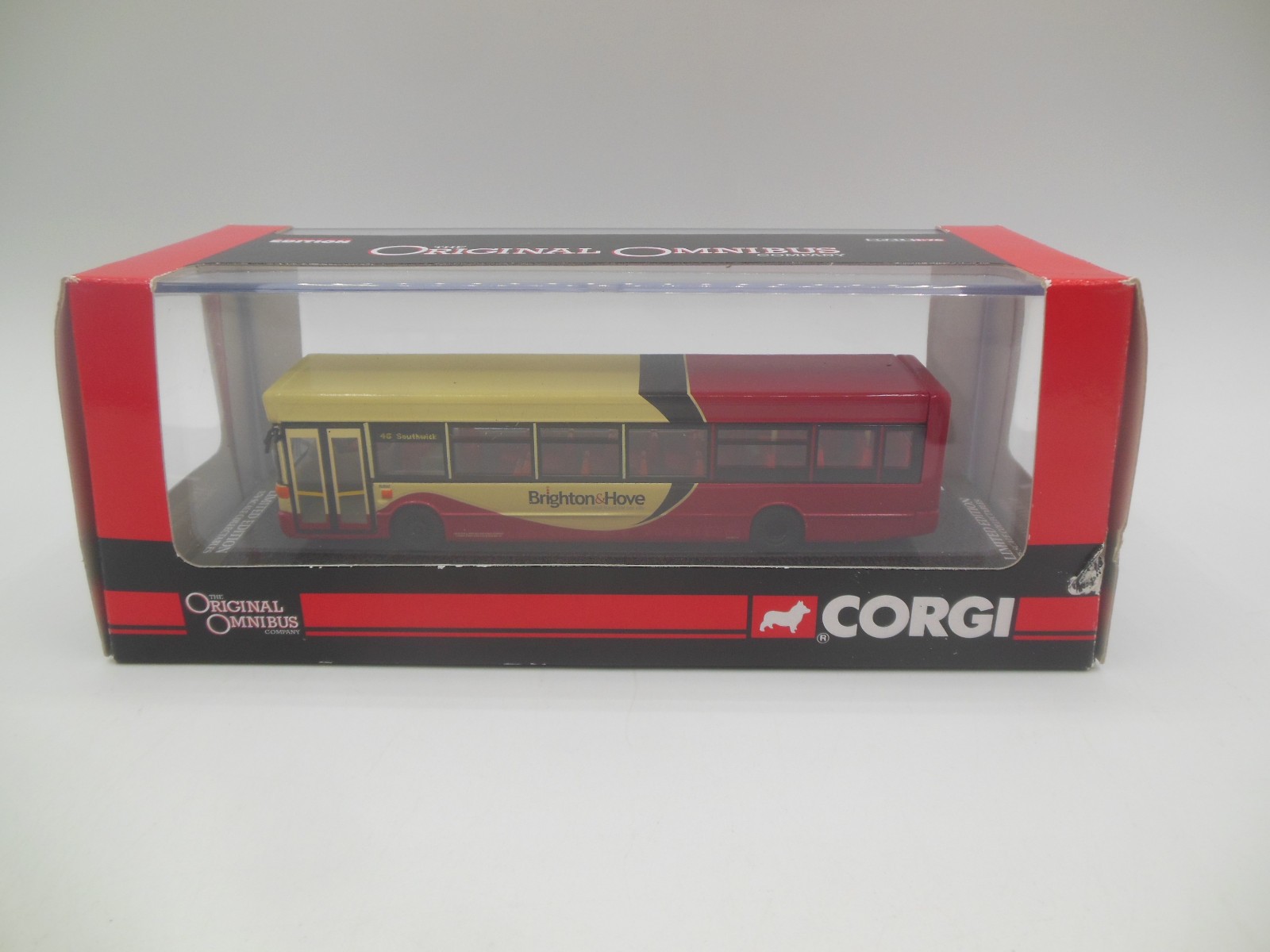 Corgi OOC OM44706 Dennis Dart SLf /Pointer 1 Brighton & Hove Buses Route 45
