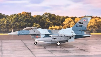 HOBBYMASTER HA38032 - F-16C BLOCK 25 BLUE FLANKER, 64TH AGRS, NELLIS AFB