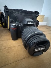 Nikon D D40 6.1MP Digital SLR Camera - Black Kit w/ AF-S DX 18-55mm Lens 