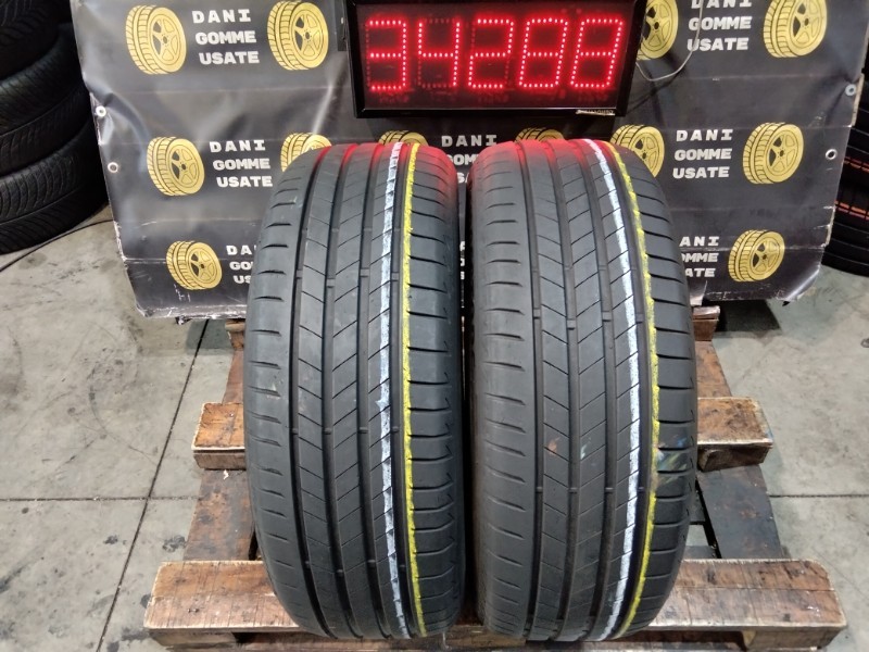 Pneumatici Estivi 2 Gomme usate 225 55 18 BRIDGESTONE Battistrada Residuo 80%